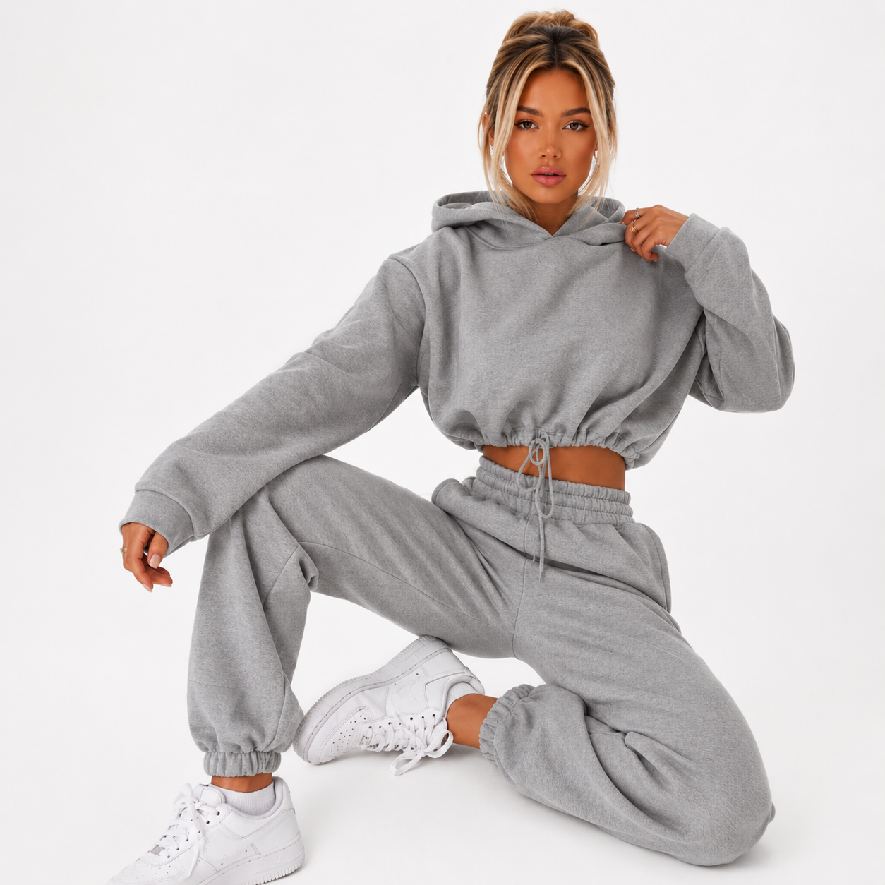 Ensemble Jogging Femme 2 Pièces – Sweat à Capuche & Pantalon Assorti | Look Sportif & Tendance